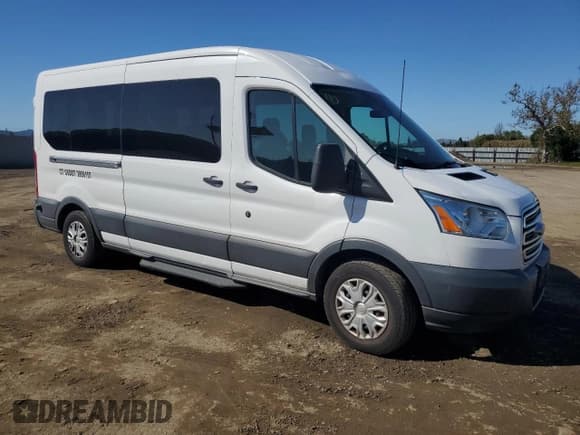 ✅ 2016 Ford Transit XL • VIN: 1FBAX2CM2GKB05572 • Lot: 48395985. Wystawiony na Copart z przebiegiem 159 902 mil. Bezpłatny archiwum sprzedaży aukcyjnych z USA i szczegółowy raport historii pojazdu na DreamBid. Zdjęcie 4.