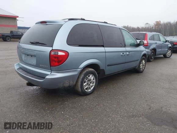 ✅ 2003 Dodge Caravan Sport • VIN: 2D4GP44333R251498 • Lot: 43648414. Wystawiony na IAAI z przebiegiem 106 996 mil. Bezpłatny archiwum sprzedaży aukcyjnych z USA i szczegółowy raport historii pojazdu na DreamBid. Zdjęcie 4.