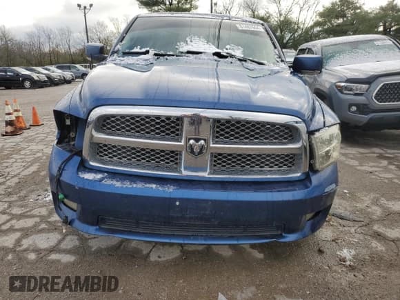 ✅ 2009 Dodge 1500 SLT • VIN: 1D3HV18T19S771276 • Lot: 81497664. Wystawiony na Copart z przebiegiem Nie podano. Bezpłatny archiwum sprzedaży aukcyjnych z USA i szczegółowy raport historii pojazdu na DreamBid. Zdjęcie 5.