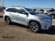 ✅ 2018 Toyota Highlander LE Plus • VIN: 5TDBZRFH4JS805899 • Lot: 84879095. Listed on Copart with 91,378 mi. Free auction sales archive from the USA and detailed vehicle history report at DreamBid. Image 4.