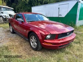 ✅ 2009 Ford Mustang • VIN: 1ZVHT80N395144143 • Lot: 82046165. Listed on Copart with 202,228 mi. Free auction sales archive from the USA and detailed vehicle history report at DreamBid. Image 1.