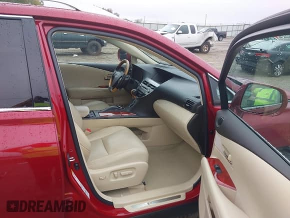 ✅ 2011 Lexus RX 350 • VIN: 2T2BK1BA8BC116047 • Лот: 43381994. Опубликован ранее на IAAI с пробегом 154 723 миль. Бесплатный доступ к архиву аукционных продаж из США и подробный отчёт об истории автомобиля на DreamBid. Изображение 5.