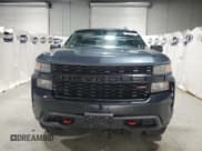 ✅ 2021 Chevrolet Silverado 1500 Custom Trail Boss • VIN: 1GCPYCEF3MZ234429 • Lot: 81342815. Wystawiony na Copart z przebiegiem 177 446 mil. Bezpłatny archiwum sprzedaży aukcyjnych z USA i szczegółowy raport historii pojazdu na DreamBid. Zdjęcie 5.