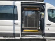 ✅ 2019 Ford Transit Passenger XL • VIN: 1FDZX2CM2KKB61174 • Лот: 81160425. Опубликован ранее на Copart с пробегом 263 629 миль. Бесплатный доступ к архиву аукционных продаж из США и подробный отчёт об истории автомобиля на DreamBid. Изображение 11.