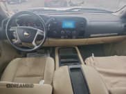 ✅ 2009 Chevrolet Silverado 2500HD LT • VIN: 1GCHK53K99F122213 • Lot: 95086785. Wystawiony na Copart z przebiegiem 149 689 mil. Bezpłatny archiwum sprzedaży aukcyjnych z USA i szczegółowy raport historii pojazdu na DreamBid. Zdjęcie 8.