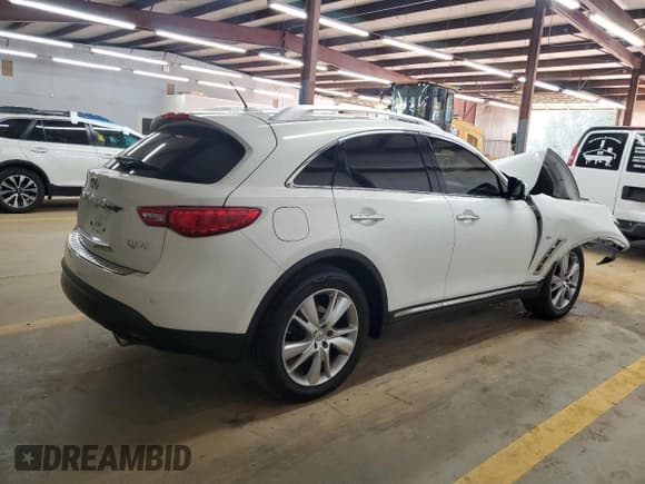 ✅ 2015 Infiniti QX70 • VIN: JN8CS1MU2FM381785 • Lot: 86881735. Wystawiony na Copart z przebiegiem 110 203 mil. Bezpłatny archiwum sprzedaży aukcyjnych z USA i szczegółowy raport historii pojazdu na DreamBid. Zdjęcie 3.