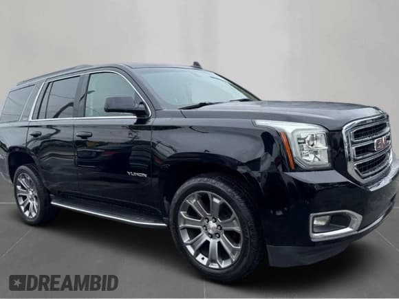 ✅ 2018 GMC Yukon SLE • VIN: 1GKS1AKCXJR140335 • Lot: 86971955. Listed on Copart with 209,558 mi. Free auction sales archive from the USA and detailed vehicle history report at DreamBid. Image 12.