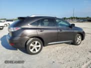 ✅ 2010 Lexus RX 350 • VIN: 2T2BK1BA6AC013191 • Лот: 67194414. Опубликован ранее на Copart с пробегом Не указан. Бесплатный доступ к архиву аукционных продаж из США и подробный отчёт об истории автомобиля на DreamBid. Изображение 3.