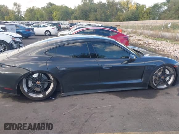 ✅ 2021 Porsche Taycan 4S • VIN: WP0AB2Y19MSA43336 • Lot: 43345182. Listed on IAAI with Not provided. Free auction sales archive from the USA and detailed vehicle history report at DreamBid. Image 14.