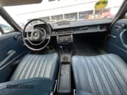 ✅ 1969 Mercedes-Benz 250 • VIN: 25010023267 • Лот: 46375195. Опубликован ранее на Copart с пробегом 42 080 миль. Бесплатный доступ к архиву аукционных продаж из США и подробный отчёт об истории автомобиля на DreamBid. Изображение 9.