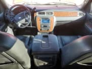 ✅ 2008 Chevrolet Silverado 1500 LTZ • VIN: 2GCFK13YX81177716 • Lot: 88589025. Listed on Copart with 239,867 mi. Free auction sales archive from the USA and detailed vehicle history report at DreamBid. Image 8.