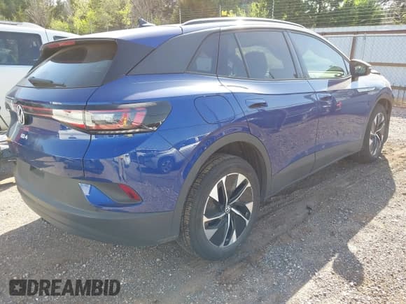 ✅ 2022 Volkswagen ID.4 Pro S • VIN: WVGGNPE20NP066786 • Lot: 42007854. Wystawiony na IAAI z przebiegiem 20 845 mil. Bezpłatny archiwum sprzedaży aukcyjnych z USA i szczegółowy raport historii pojazdu na DreamBid. Zdjęcie 4.