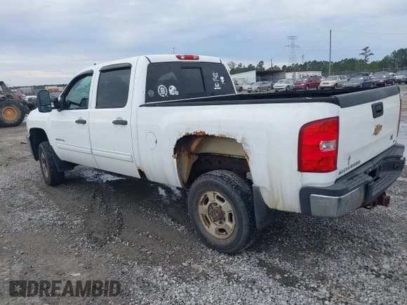 ✅ 2011 Chevrolet Silverado 2500HD LT • VIN: 1GC1KXCG8BF254085 • Lot: 43839720. Listed on IAAI with 252,712 mi. Free auction sales archive from the USA and detailed vehicle history report at DreamBid. Image 3.