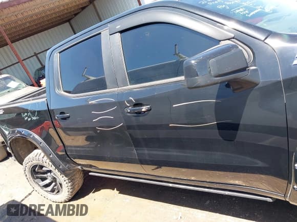 ✅ 2021 Chevrolet Silverado 1500 LT Trail Boss • VIN: 3GCPYFEL2MG223896 • Lot: 42156211. Wystawiony na IAAI z przebiegiem 108 623 mil. Bezpłatny archiwum sprzedaży aukcyjnych z USA i szczegółowy raport historii pojazdu na DreamBid. Zdjęcie 14.