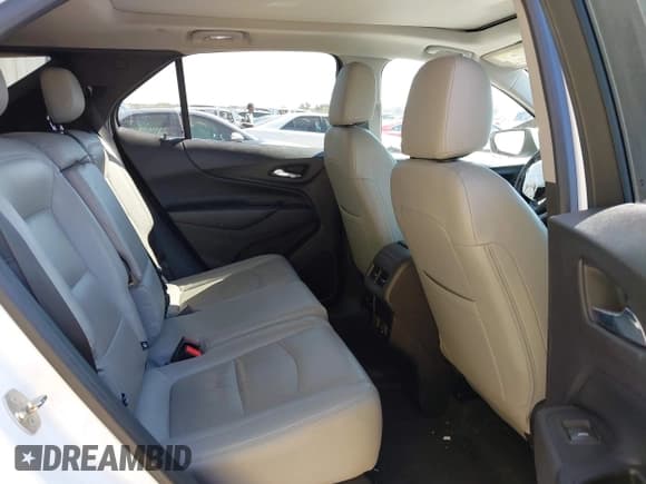 ✅ 2018 Chevrolet Equinox LT • VIN: 3GNAXSEVXJL337898 • Lot: 43357876. Wystawiony na IAAI z przebiegiem 132 121 mil. Bezpłatny archiwum sprzedaży aukcyjnych z USA i szczegółowy raport historii pojazdu na DreamBid. Zdjęcie 8.