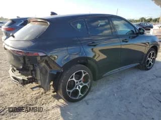 ✅ 2024 Alfa Romeo Tonale Veloce • VIN: ZASPATDW8R3062127 • Lot: 75225734. Wystawiony na Copart z przebiegiem 1 601 mil. Bezpłatny archiwum sprzedaży aukcyjnych z USA i szczegółowy raport historii pojazdu na DreamBid. Zdjęcie 3.