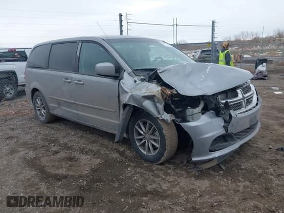 ✅ 2015 Dodge Grand Caravan SE • VIN: 2C4RDGBG0FR688627 • Lot: 41471377. Wystawiony na IAAI z przebiegiem 113 931 mil. Bezpłatny archiwum sprzedaży aukcyjnych z USA i szczegółowy raport historii pojazdu na DreamBid. Zdjęcie 1.