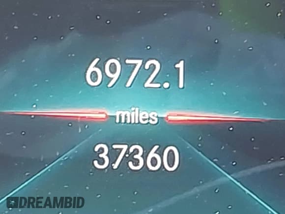 ✅ 2021 Mercedes-Benz A 35 AMG • VIN: W1K3G5BB0MJ266385 • Lot: 42040181. Listed on IAAI with 37,360 mi. Free auction sales archive from the USA and detailed vehicle history report at DreamBid. Image 15.