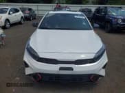 ✅ 2023 Kia Forte GT • VIN: 3KPF44AC0PE633565 • Lot: 66538205. Wystawiony na Copart z przebiegiem 18 253 mil. Bezpłatny archiwum sprzedaży aukcyjnych z USA i szczegółowy raport historii pojazdu na DreamBid. Zdjęcie 5.