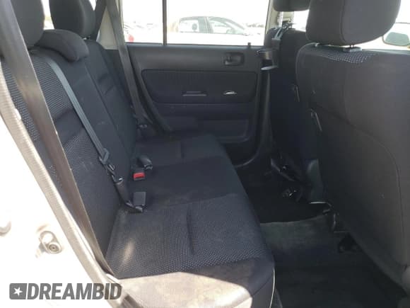 ✅ 2005 Scion xB • VIN: JTLKT324954000424 • Lot: 80223935. Wystawiony na Copart z przebiegiem Nie podano. Bezpłatny archiwum sprzedaży aukcyjnych z USA i szczegółowy raport historii pojazdu na DreamBid. Zdjęcie 10.