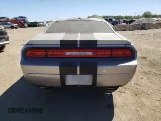 ✅ 2013 Dodge Challenger SXT • VIN: 2C3CDYAGXDH612465 • Lot: 70135804. Wystawiony na Copart z przebiegiem 116 793 mil. Bezpłatny archiwum sprzedaży aukcyjnych z USA i szczegółowy raport historii pojazdu na DreamBid. Zdjęcie 6.