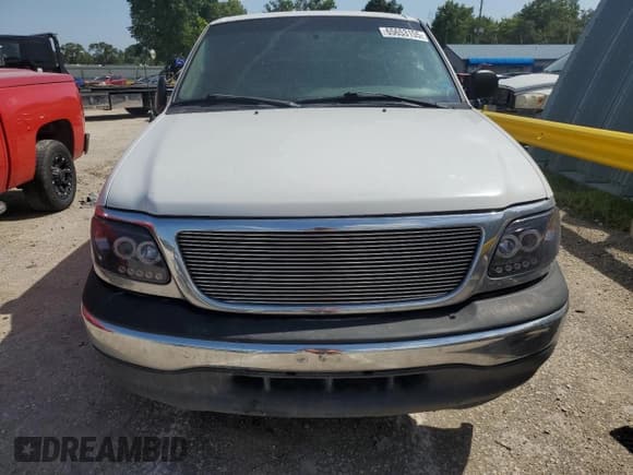 ✅ 2000 Ford F-150 XL • VIN: 1FTZX1728YNB53398 • Lot: 65653155. Wystawiony na Copart z przebiegiem Nie podano. Bezpłatny archiwum sprzedaży aukcyjnych z USA i szczegółowy raport historii pojazdu na DreamBid. Zdjęcie 5.