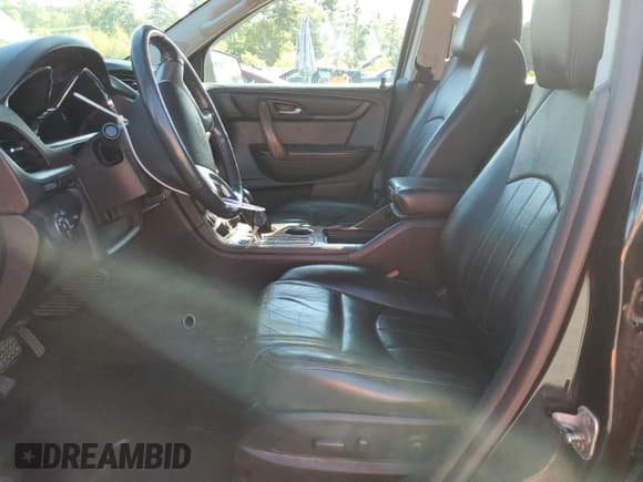 ✅ 2014 Chevrolet Traverse LTZ • VIN: 1GNKRJKD1EJ180506 • Lot: 83821775. Wystawiony na Copart z przebiegiem 171 626 mil. Bezpłatny archiwum sprzedaży aukcyjnych z USA i szczegółowy raport historii pojazdu na DreamBid. Zdjęcie 7.