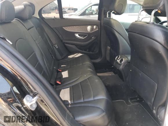 ✅ 2018 Mercedes-Benz C 350e • VIN: 55SWF4HB4JU218109 • Lot: 55096525. Listed on Copart with 82,750 mi. Free auction sales archive from the USA and detailed vehicle history report at DreamBid. Image 10.