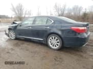 ✅ 2011 Lexus LS 460 • VIN: JTHCL5EFXB5010117 • Lot: 45366715. Wystawiony na Copart z przebiegiem 111 622 mil. Bezpłatny archiwum sprzedaży aukcyjnych z USA i szczegółowy raport historii pojazdu na DreamBid. Zdjęcie 2.