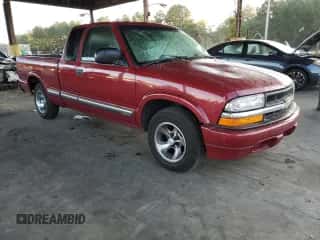 2001 Chevrolet S-10 LS z VIN 1GCCS19W718180469, wystawiony jako Copart lot #73985274 z przebiegiem 76 639 mil mil oraz Szkoda całkowita • Salvage title. Historia ofert i sprzedaży dostępna na DreamBid. Obrazek 4.