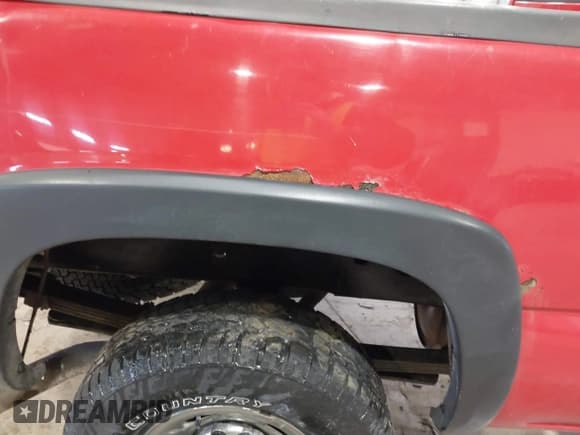 ✅ 2007 Chevrolet Silverado 2500HD Work Truck • VIN: 1GCHK29U17E141493 • Lot: 41369229. Wystawiony na IAAI z przebiegiem 198 623 mil. Bezpłatny archiwum sprzedaży aukcyjnych z USA i szczegółowy raport historii pojazdu na DreamBid. Zdjęcie 17.