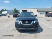 ✅ 2018 Nissan Pathfinder SL • VIN: 5N1DR2MM0JC604773 • Lot: 42819184. Wystawiony na IAAI z przebiegiem 216 384 mil. Bezpłatny archiwum sprzedaży aukcyjnych z USA i szczegółowy raport historii pojazdu na DreamBid. Zdjęcie 12.