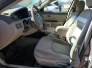 ✅ 2006 Buick LaCrosse CX • VIN: 2G4WC552361155952 • Lot: 82730555. Wystawiony na Copart z przebiegiem 121 525 mil. Bezpłatny archiwum sprzedaży aukcyjnych z USA i szczegółowy raport historii pojazdu na DreamBid. Zdjęcie 7.