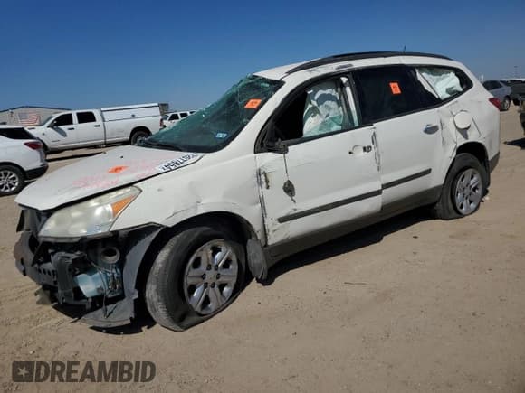 ✅ 2010 Chevrolet Traverse LS • VIN: 1GNLREED0AJ244262 • Lot: 72077854. Wystawiony na Copart z przebiegiem 128 303 mil. Bezpłatny archiwum sprzedaży aukcyjnych z USA i szczegółowy raport historii pojazdu na DreamBid. Zdjęcie 1.