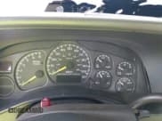 ✅ 2000 Chevrolet Silverado 1500 LS • VIN: 1GCEC19V8YZ284910 • Lot: 43143676. Wystawiony na IAAI z przebiegiem 127 000 mil. Bezpłatny archiwum sprzedaży aukcyjnych z USA i szczegółowy raport historii pojazdu na DreamBid. Zdjęcie 7.