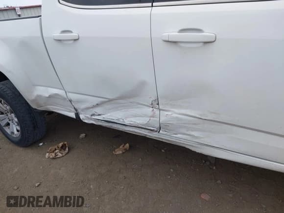 ✅ 2016 Chevrolet Colorado 4WD LT • VIN: 1GCGTCE34G1314152 • Lot: 42328625. Listed on IAAI with 129,517 mi. Free auction sales archive from the USA and detailed vehicle history report at DreamBid. Image 6.