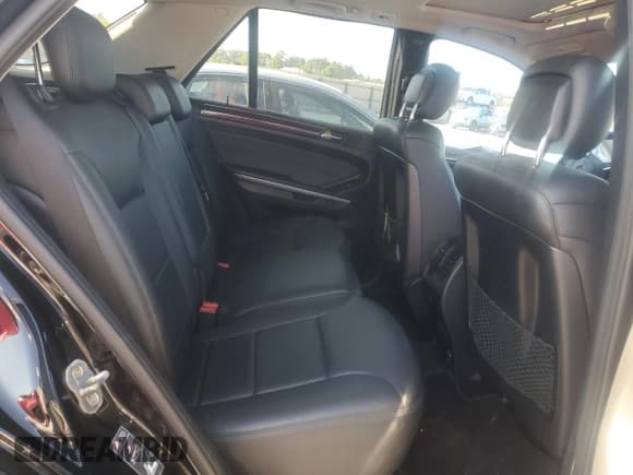 ✅ 2009 Mercedes-Benz M 550 • VIN: 4JGBB72E79A521000 • Lot: 64460815. Wystawiony na Copart z przebiegiem 142 893 mil. Bezpłatny archiwum sprzedaży aukcyjnych z USA i szczegółowy raport historii pojazdu na DreamBid. Zdjęcie 11.