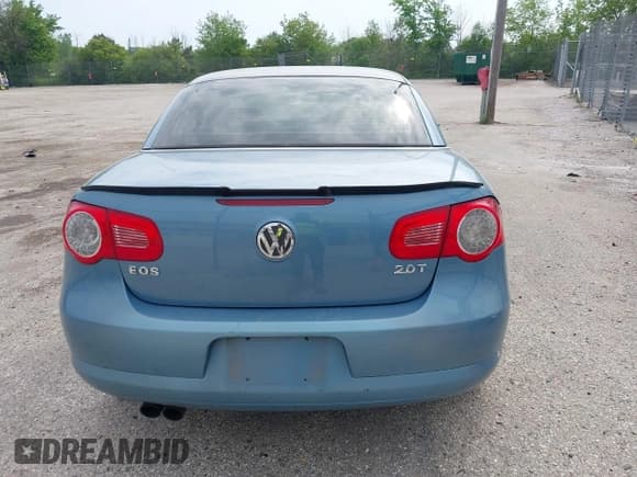 ✅ 2009 Volkswagen Eos Komfort • VIN: WVWBA71F89V023687 • Lot: 42443265. Listed on IAAI with 114,751 mi. Free auction sales archive from the USA and detailed vehicle history report at DreamBid. Image 16.