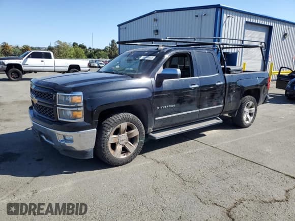✅ 2015 Chevrolet Silverado 1500 LTZ • VIN: 1GCRCSEC5FZ385069 • Лот: 56898865. Опубликован ранее на Copart с пробегом 107 702 миль. Бесплатный доступ к архиву аукционных продаж из США и подробный отчёт об истории автомобиля на DreamBid. Изображение 1.