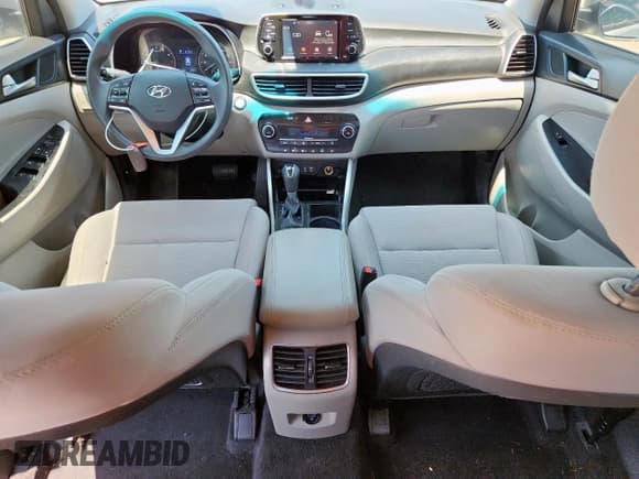 ✅ 2020 Hyundai Tucson SEL • VIN: KM8J33ALXLU214198 • Lot: 64119805. Listed on Copart with 62,399 mi. Free auction sales archive from the USA and detailed vehicle history report at DreamBid. Image 8.