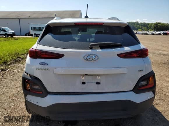 ✅ 2020 Hyundai Kona SEL • VIN: KM8K2CAA9LU593135 • Lot: 66910993. Wystawiony na Copart z przebiegiem 42 195 mil mil. Skorzystaj z bezpłatnego archiwum sprzedaży aukcyjnych z USA i zobacz szczegółowy raport historii pojazdu na DreamBid. Zdjęcie 6.