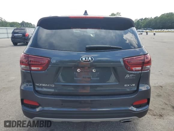 ✅ 2019 Kia Sorento EX • VIN: 5XYPH4A59KG457153 • Лот: 56237065. Опубликован ранее на Copart с пробегом 78 243 миль. Бесплатный доступ к архиву аукционных продаж из США и подробный отчёт об истории автомобиля на DreamBid. Изображение 6.