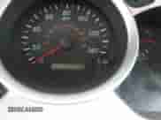 2007 Toyota Highlander z VIN JTEGD21A770157388, wystawiony jako IAAI lot #42839759 z przebiegiem 257 275 mil mil oraz . Historia ofert i sprzedaży dostępna na DreamBid. Obrazek 7.