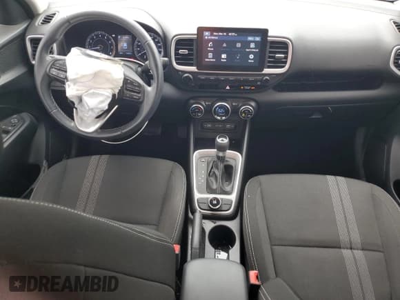 ✅ 2022 Hyundai Venue SEL • VIN: KMHRC8A35NU190024 • Lot: 48622005. Listed on Copart with 16,064 mi. Free auction sales archive from the USA and detailed vehicle history report at DreamBid. Image 8.