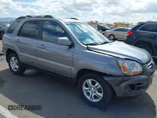 ✅ 2005 Kia Sportage LX • VIN: KNDJE723257122055 • Lot: 42192102. Listed on IAAI with 167,726 mi. Free auction sales archive from the USA and detailed vehicle history report at DreamBid. Image 1.