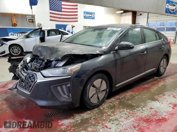 ✅ 2022 Hyundai Ioniq SE • VIN: KMHC75LC3NU275238 • Lot: 44424765. Wystawiony na Copart z przebiegiem 69 488 mil. Bezpłatny archiwum sprzedaży aukcyjnych z USA i szczegółowy raport historii pojazdu na DreamBid. Zdjęcie 1.