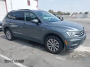 ✅ 2020 Volkswagen Tiguan S • VIN: 3VV1B7AX2LM103992 • Лот: 42618433. Опубликован ранее на IAAI с пробегом 55 172 миль. Бесплатный доступ к архиву аукционных продаж из США и подробный отчёт об истории автомобиля на DreamBid. Изображение 1.
