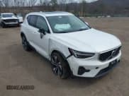 ✅ 2024 Volvo XC40 Ultimate Bright Theme • VIN: YV4L12UF8R2317284 • Lot: 41849324. Listed on IAAI with 8,210 mi. Free auction sales archive from the USA and detailed vehicle history report at DreamBid. Image 1.