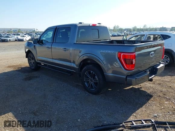 ✅ 2022 Ford F-150 XL • VIN: 1FTEW1C85NKE92726 • Лот: 42282727. Опубликован ранее на IAAI с пробегом 12 069 миль. Бесплатный доступ к архиву аукционных продаж из США и подробный отчёт об истории автомобиля на DreamBid. Изображение 3.