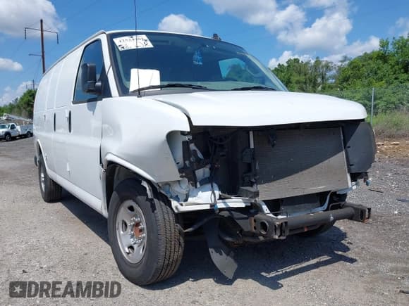 ✅ 2022 Chevrolet Express Cargo • VIN: 1GCWGAFP3N1199384 • Lot: 42524382. Listed on IAAI with 28,525 mi. Free auction sales archive from the USA and detailed vehicle history report at DreamBid. Image 6.
